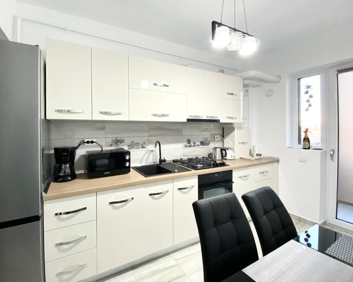 Moonrise Apartment Брашов Екстер'єр фото